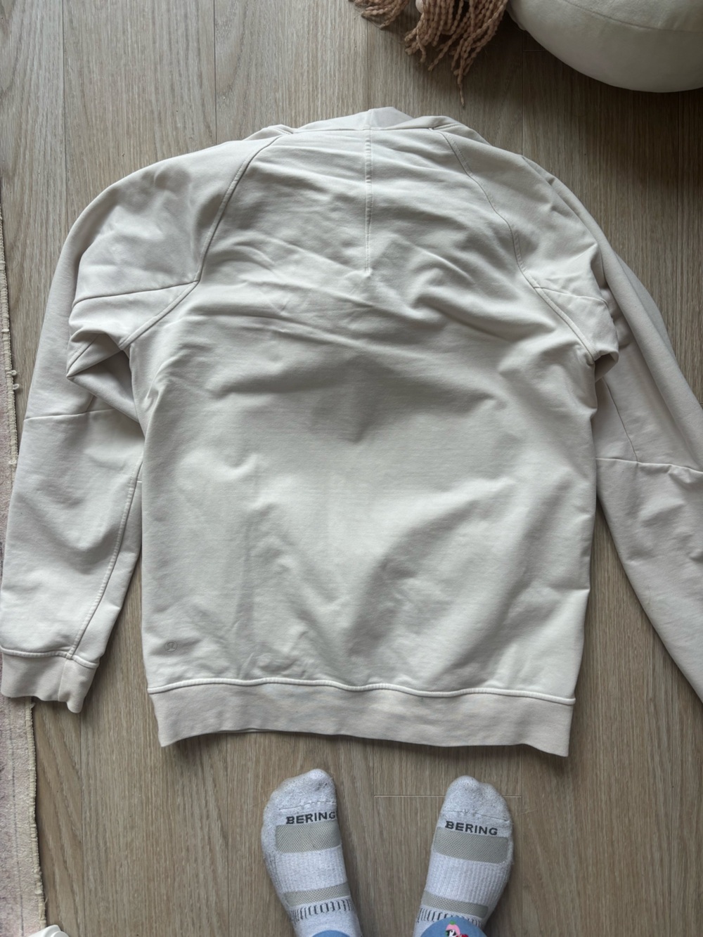 University of Chicago Lululemon Hoodie - Picture 4 of 4